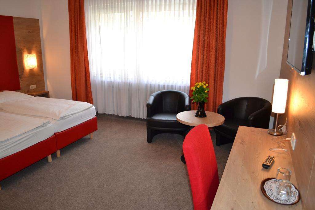 Hotel Minerva Garni Düsseldorf Exteriör bild