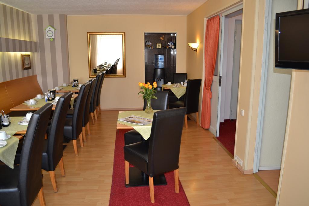 Hotel Minerva Garni Düsseldorf Exteriör bild