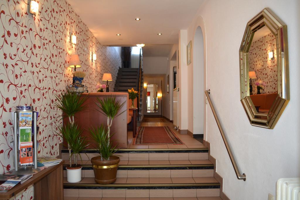 Hotel Minerva Garni Düsseldorf Exteriör bild